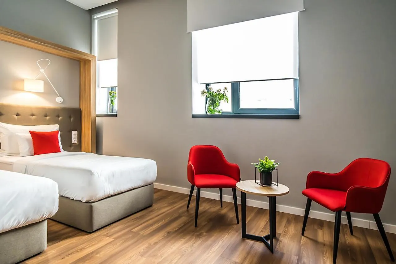 Up Hotel Budapest 4*,