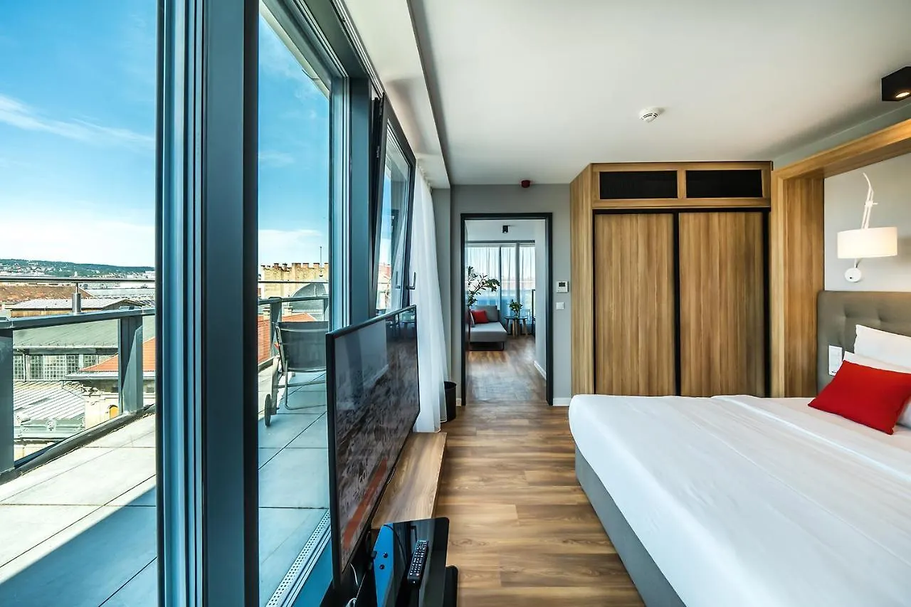 Up Hotel Budapest
